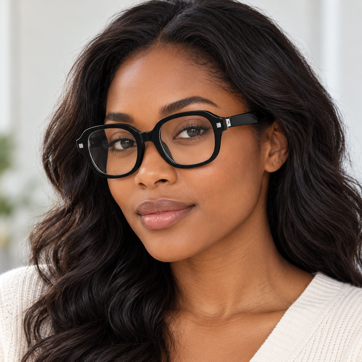 Adult model wearing Nashi Pear 6028 Round Square Eyeglasses