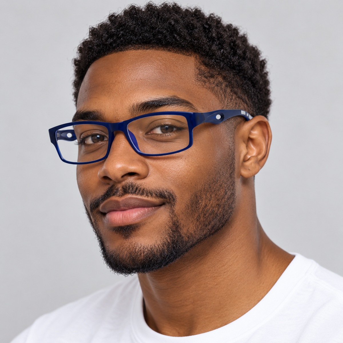 Adult man wearing Nashi Pear 8893 blue rectangular glasses