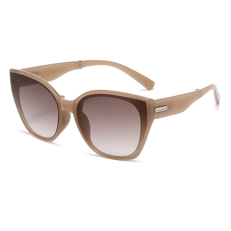Nashi Pear 9679 Cat-Eye Sunglasses: Light Brown Frame