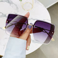 Nashi Pear 8815 Square Sunglasses: Gold Frame / Gray Gradient Lenses