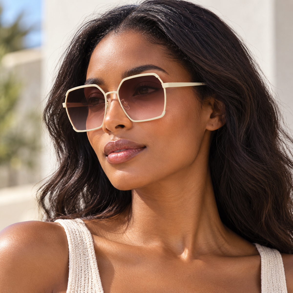 Adult model wearing Nashi Pear 61536 Geometric Sunglasses