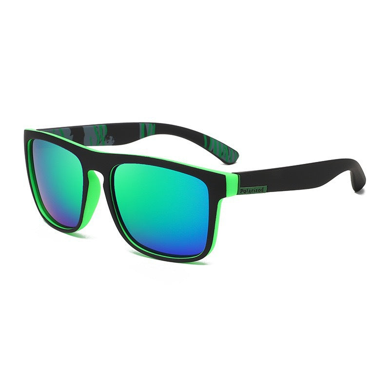 Nashi Pear LS731 Square Sunglasses: Black-Green Frame / Green Mirrored Lenses