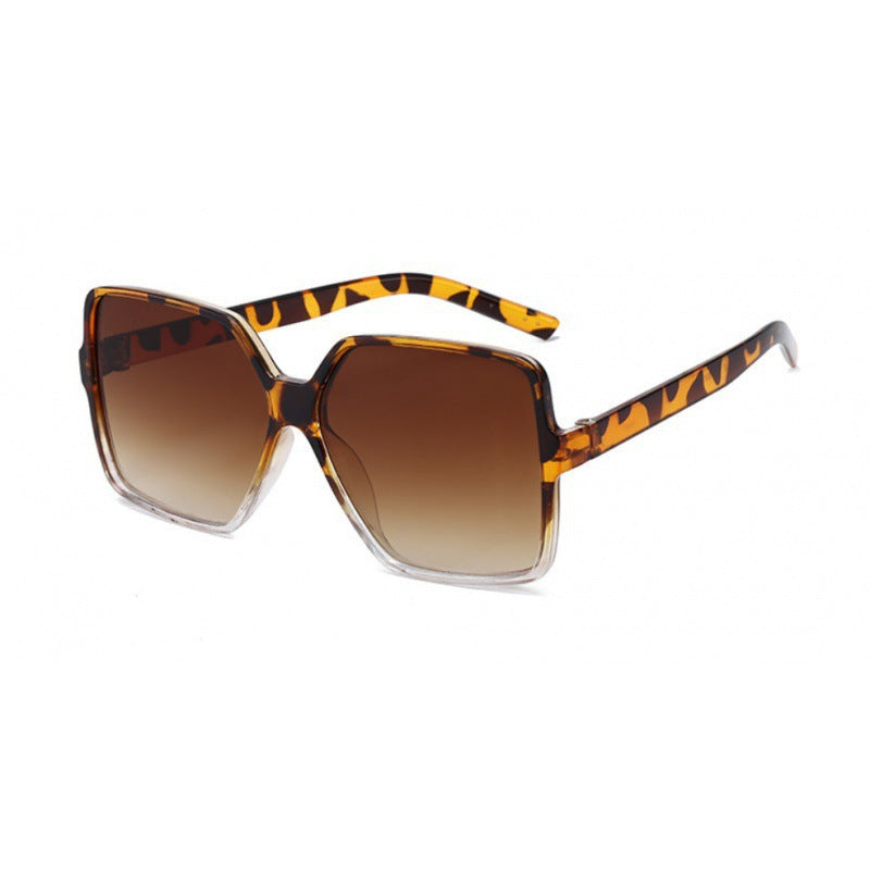Nashi Pear 5226 Oversized Square Sunglasses: Tortoiseshell Frame / Brown Gradient Lenses