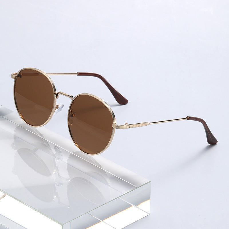 Nashi Pear 1808 Round Sunglasses, Gold frame with brown lenses
