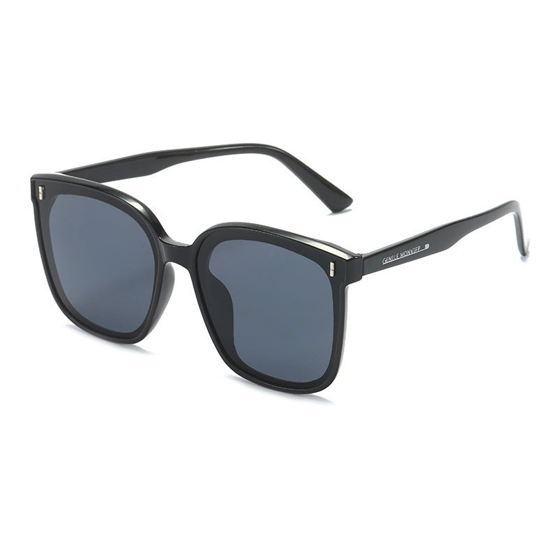 Nashi Pear 808 square sunglasses, Black frame, gray lenses