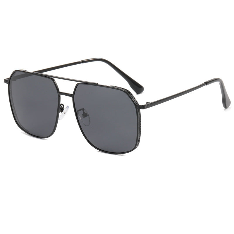 Nashi Pear 8568 aviator sunglasses, Black frame with gray lenses