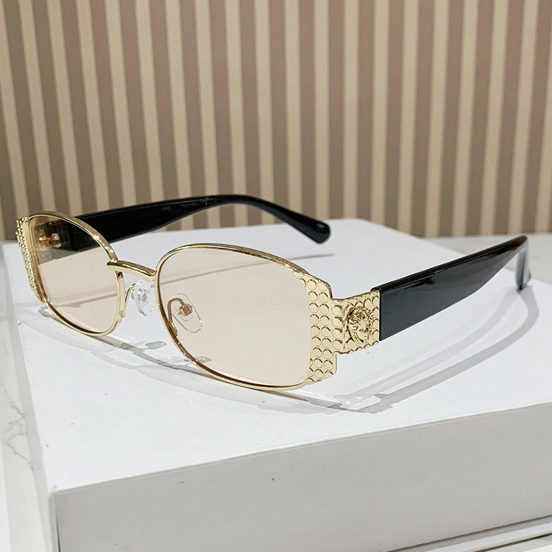 Nashi Pear 98139 square sunglasses, Gold frame with clear brown lenses