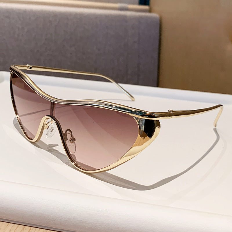 Nashi Pear 98149 shield sunglasses, Gold frame with light brown lenses